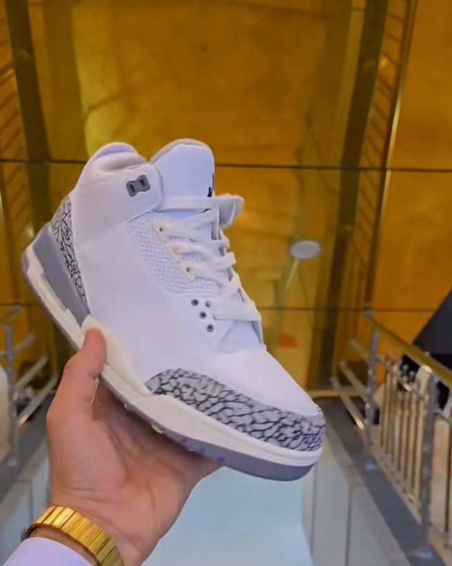 کتونی ایرجردن ۳ رترو | Air Jordan 3 Retro سایز ۴۰ تا ۴۵. فروش بصورت عمده و تک تضمین کیفیت کالا