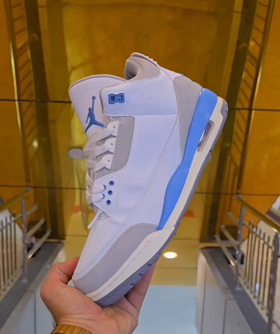 کتونی نایک جردن 3 رترو | Air Jordan 3 Retro. سایز ۴۰ تا ۴۵. فروش بصورت عمده و تک ضمانت کالا