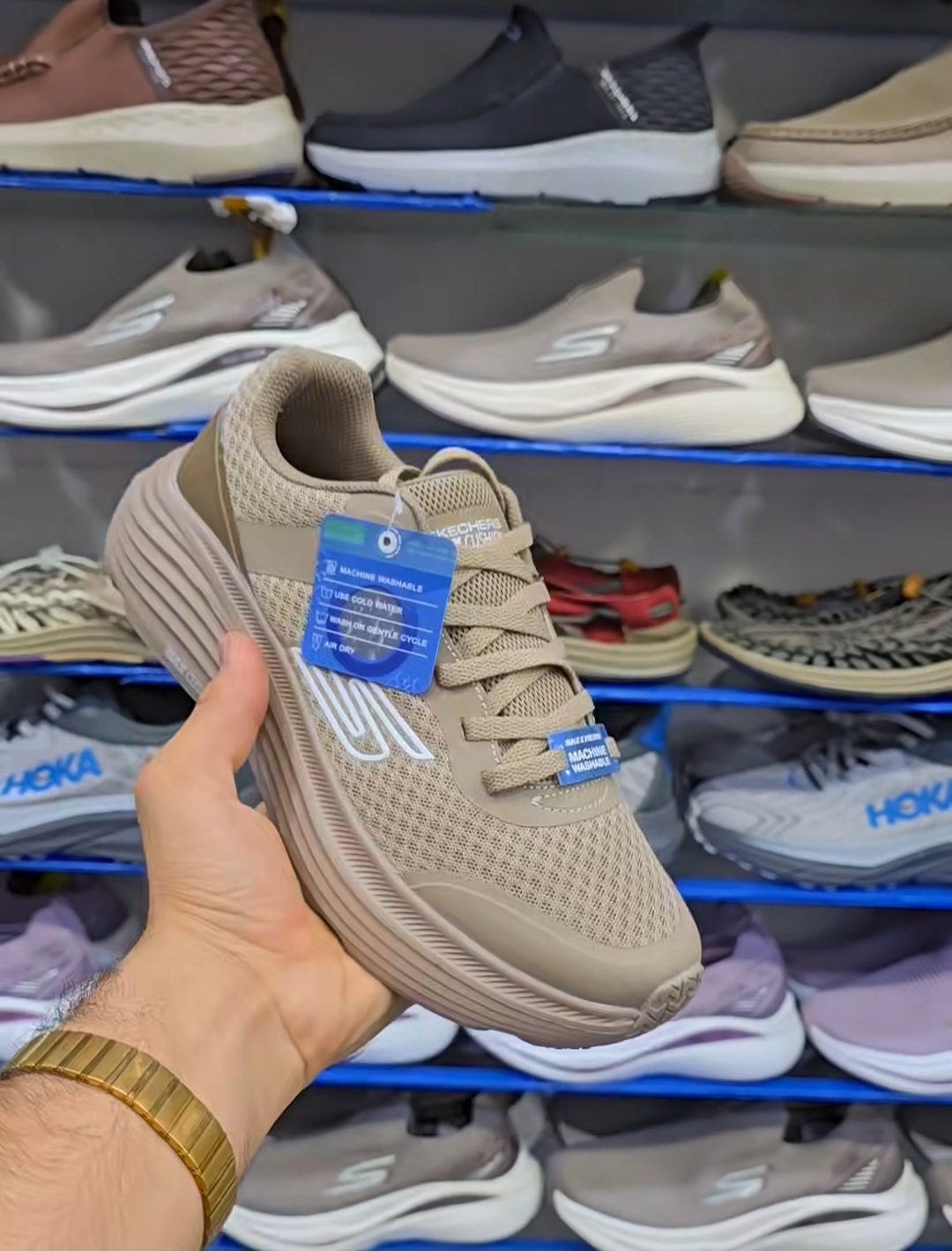 کتونی اسکیچرز مدل GO Walk max Cushioning , سایز ۳۷تا۴۰، ساخت ویتنام ، فروش عمده و تک .