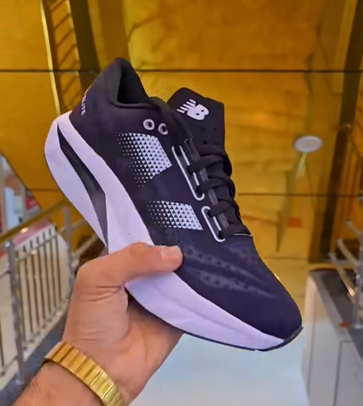 کتونی نیوبالانس الیت وی ۴/وارداتی ساخت ویتنام / سایز ۴۰تا ۴۵/فروش بصورت عمده و تک /newbalance elite v4