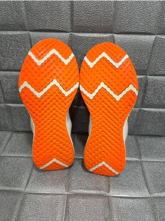 Nike Revolution 5نایک