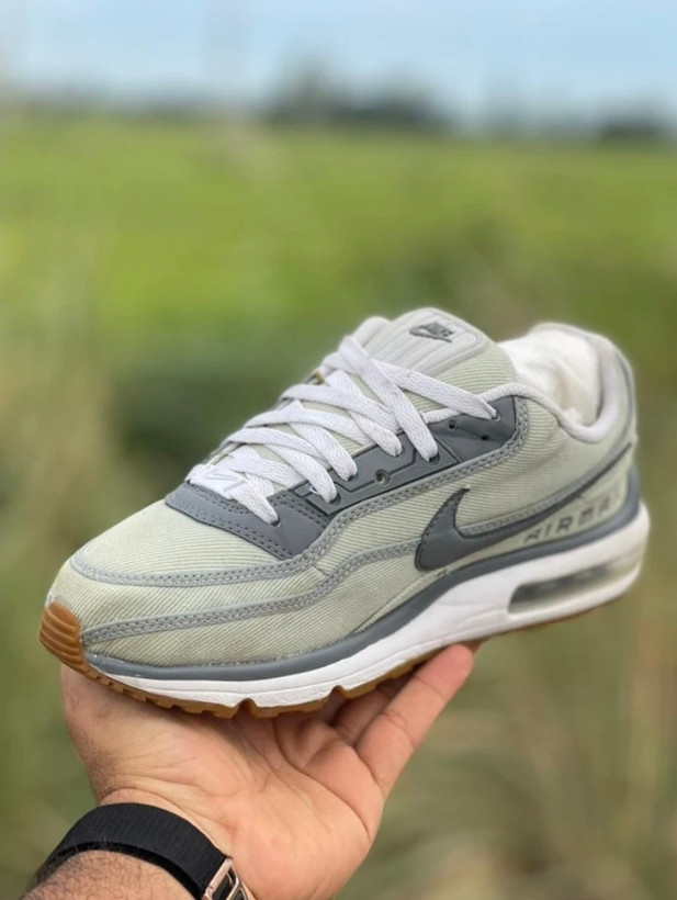 کتونی نایک ایرمکس/Nike air max/ size:41/ فروش به ضمانت اورجینال/ استوک اروپایی/