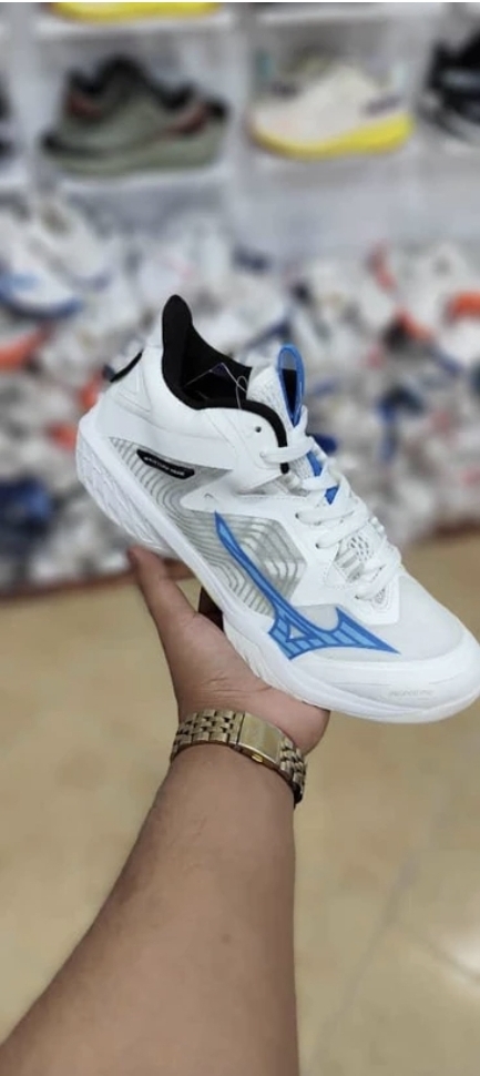 کتونی میزانو / Shoes Mizauno wave lithning ZY/ساخت ویتنام /کتونی والیبالی/سایز۴۰تا۴۵/فروش عمده و تک/
