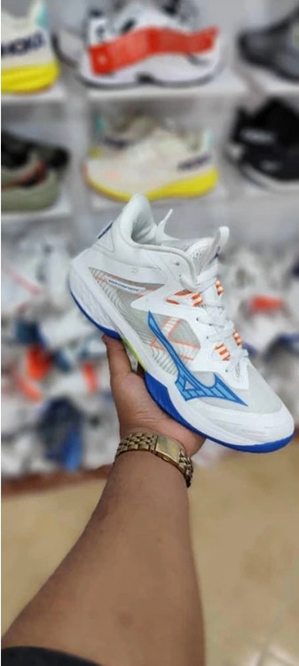 Shoes Mizauno wave lithning ZY