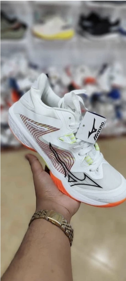 کتونی میزانو / Shoes Mizauno wave lithning ZY/ساخت ویتنام /کتونی والیبالی/سایز۴۰تا۴۵/فروش عمده و تک/