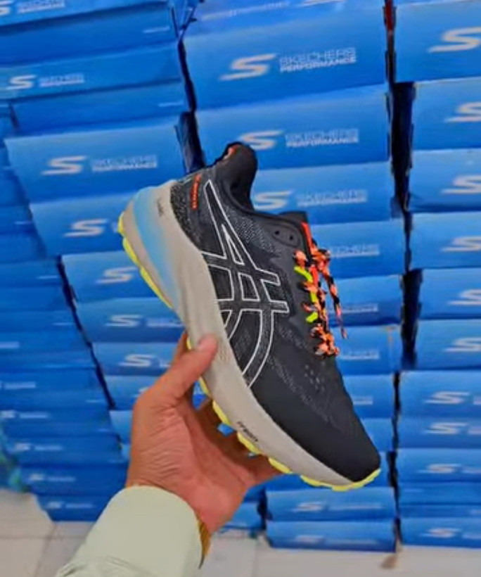 کتونی اسیکس جی تی ۲۰۰۰ _۱۲/Asics GT_2000 12 / وارداتی ساخت ویتنام /فروش بصورت عمده و تک /سایز ۳۹تا ۴۵ /