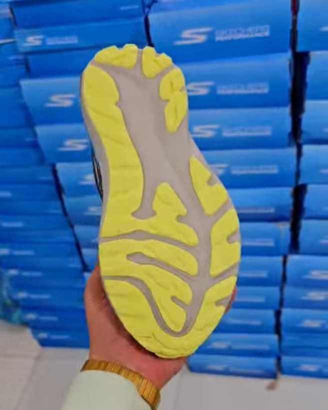 کتونی اسیکس جی تی ۲۰۰۰ _۱۲/Asics GT_2000 12 / وارداتی ساخت ویتنام /فروش بصورت عمده و تک /سایز ۳۹تا ۴۵ /