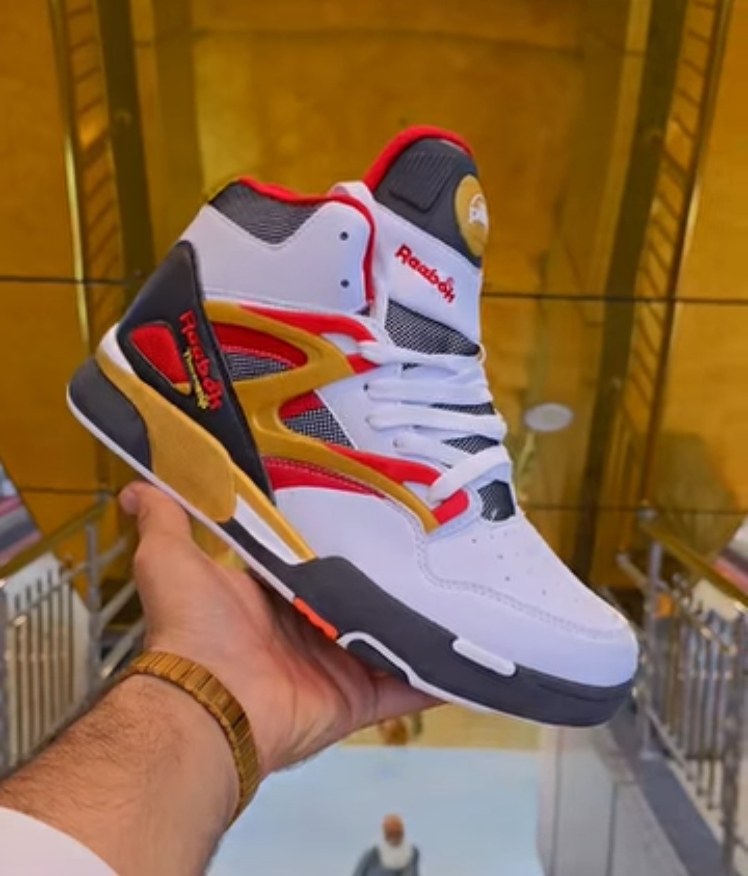 کتونی ریبوک/ سایز ۴۱ تا ۴۵ /فروش بصورت عمده و تک/ . وارداتی ساخت ویتنام / Reebok pump omni zone