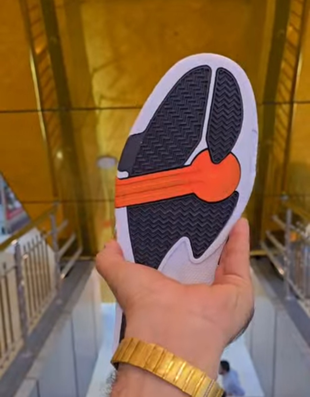 کتونی ریبوک/ سایز ۴۱ تا ۴۵ /فروش بصورت عمده و تک/ . وارداتی ساخت ویتنام / Reebok pump omni zone