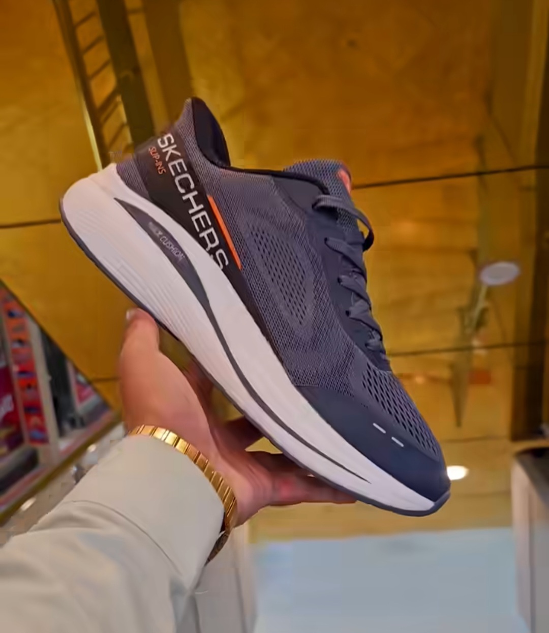 کتونی اسکیچرز ساخت ویتنام /Skechers Slip-ins Max Cushioning /سایز ۴۰ تا ۴۵/فروش بصورت عمده و تک .
