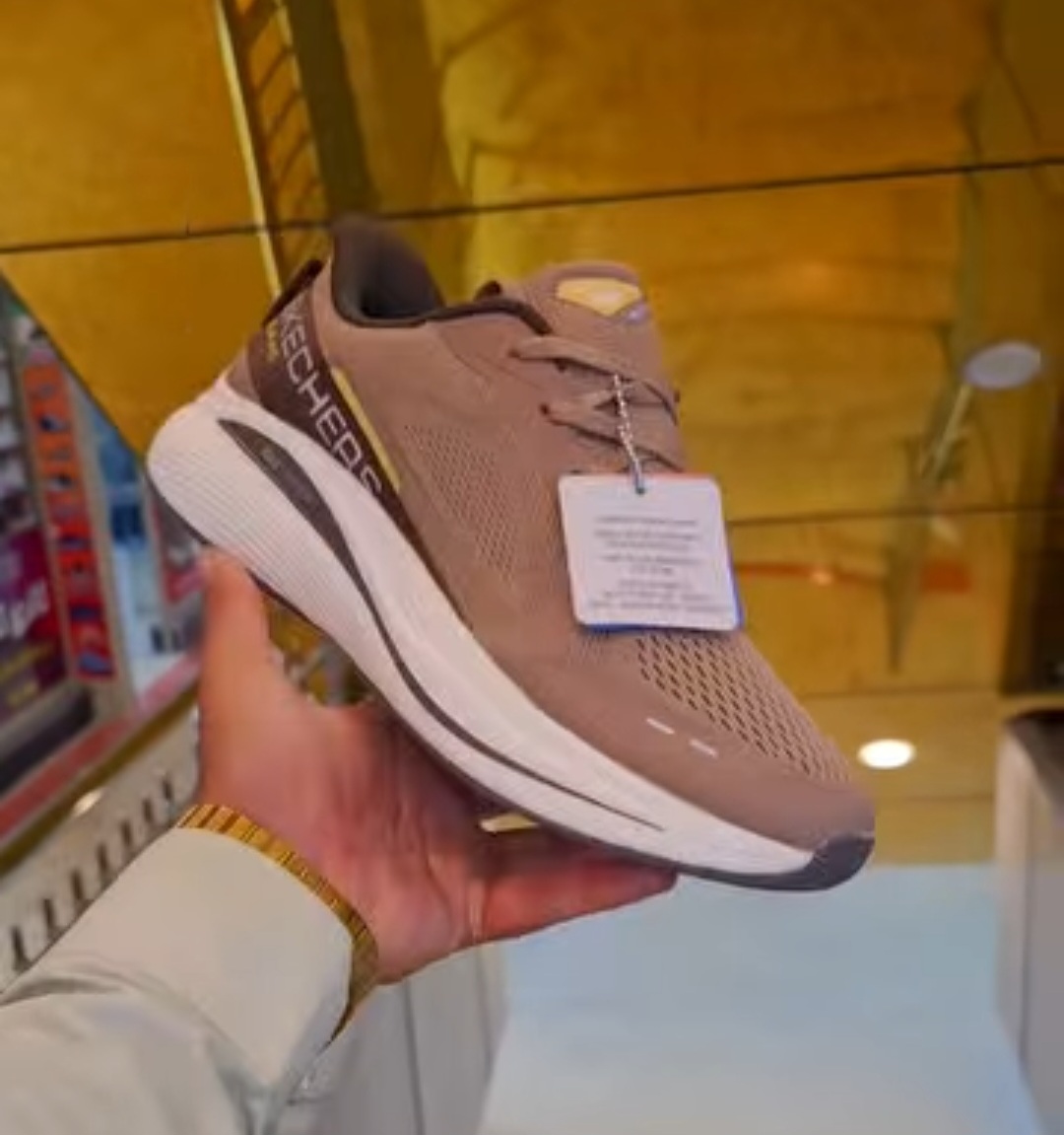 کتونی اسکیچرز ساخت ویتنام /Skechers Slip-ins Max Cushioning /سایز ۴۰ تا ۴۵/فروش بصورت عمده و تک .