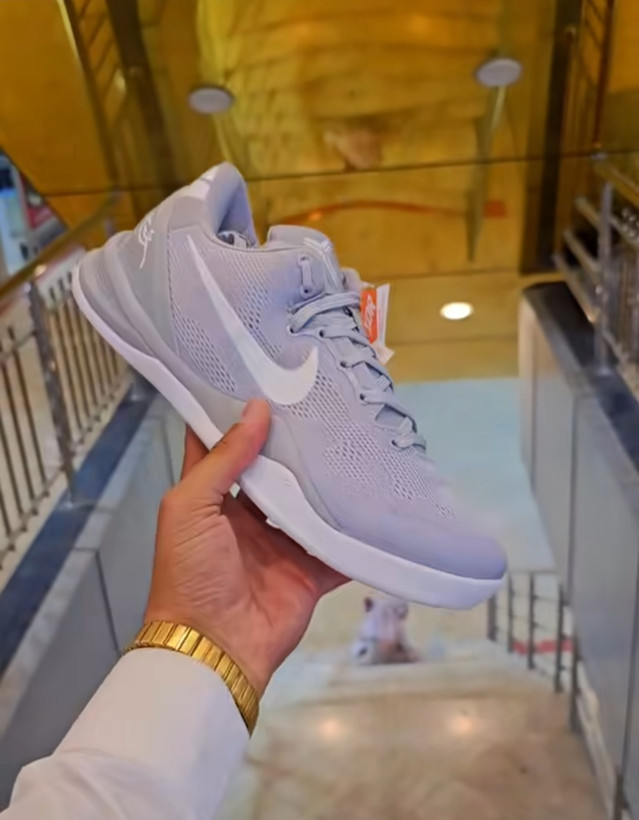 کتونی نایک کوبی پروترو ۸/ nike kobe protro 8 / ساخت ویتنام / مناسب برای بسکتبال، والیبال و کراسفیت / فروش عمده و تک / سایز ۴۰ تا ۴۵