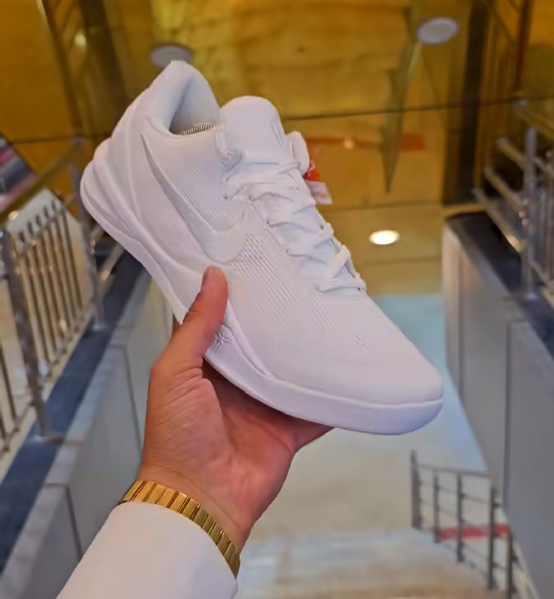 کفش نایک کوبی پروترو ۸/nike kobe protro 8 / ساخت ویتنام / مناسب برای بسکتبال، والیبال و کراسفیت / فروش عمده و تک / سایز ۴۰ تا ۴۵