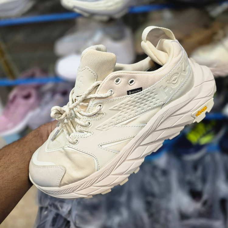 کتونی هوکا کف ویبرام گورتکس/Hoka one one kaha 2 low GTX /وارداتی ساخت ویتنام/سایز ۴۰ تا۴۵ /فروش عمده و تک