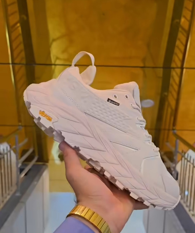 کتونی هوکا کف ویبرام گورتکس/Hoka one one kaha 2 low GTX /وارداتی ساخت ویتنام/سایز ۴۰ تا۴۵ /فروش عمده و تک