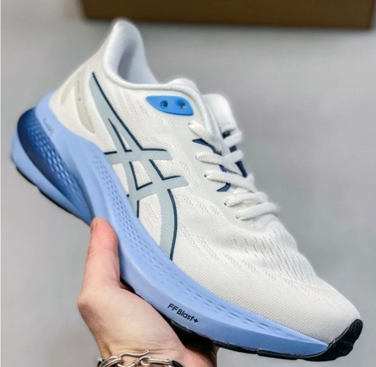کتونی اسیکس جی تی ۲۰۰۰ _۱۲ /Asics GT_2000 12 / ساخت ویتنام وارداتی /فروش بصورت عمده و تک /سایز ۳۹تا ۴۵ /فروش ویژه