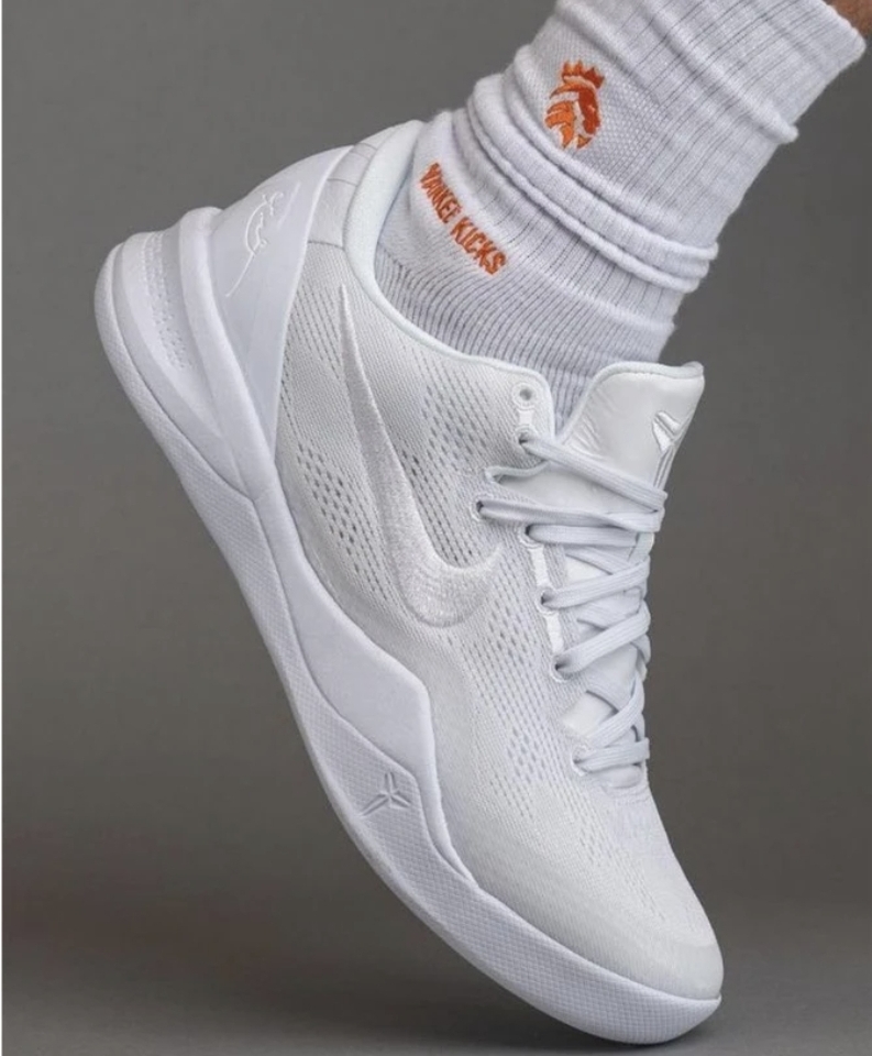 کفش نایک کوبی پروترو ۸/nike kobe protro 8 / ساخت ویتنام / مناسب برای بسکتبال، والیبال و کراسفیت / فروش عمده و تک / سایز ۴۰ تا ۴۵