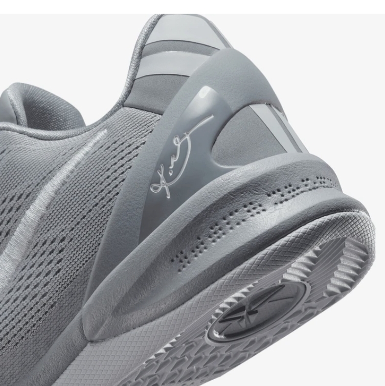 کتونی نایک کوبی پروترو ۸/ nike kobe protro 8 / ساخت ویتنام / مناسب برای بسکتبال، والیبال و کراسفیت / فروش عمده و تک / سایز ۴۰ تا ۴۵