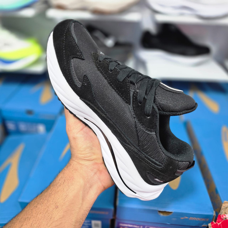 کفش میزانو ویو رایدر بتا/Mizuno x Graphpaper Wave Rider Beta/وارداتی ساخت ویتنام/سایز ۴۰ تا ۴۵/ فروش عمده و تک/