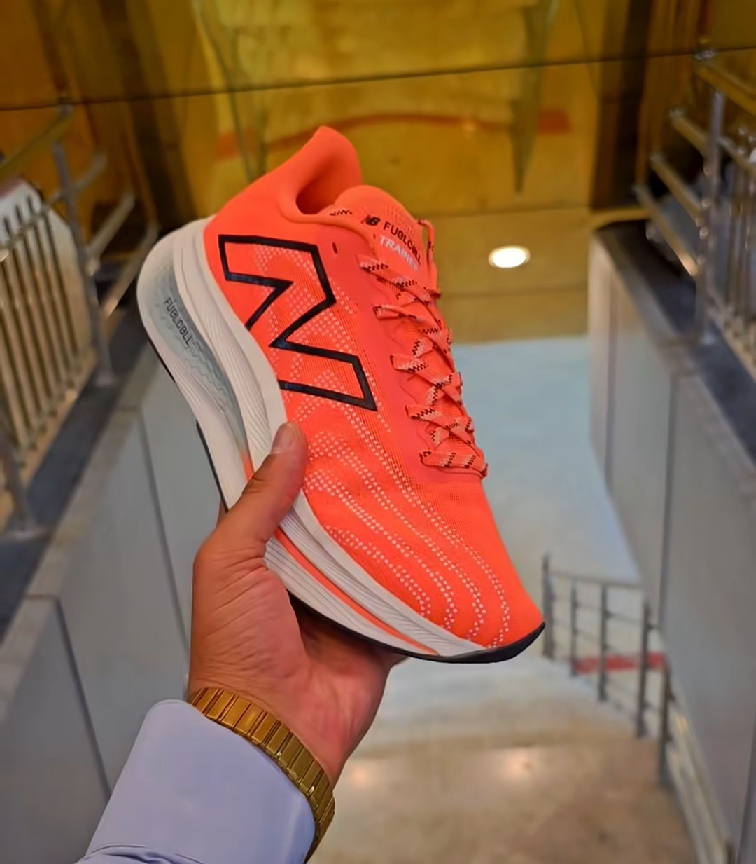 کتونی نیوبالانس وارداتی ساخت ویتنام ،پایین ترین قیمت در ایران سایز ۴۰ تا ۴۵ /New Balance FuelCell SuperComp Trainer v