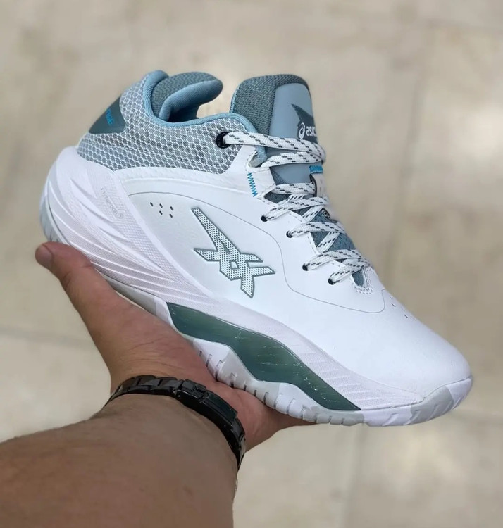 asics nova surge low /سایز ۴۰ تا ۴۵ /ساخت ویتنام /فروش عمده و