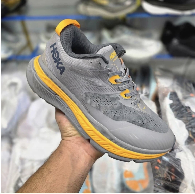 کتونی هوکاستینسون آرت۶.Hoka Stinson Art 6. وارداتی ساخت ویتنام. فروش بصورت عمده و تک . سایز ۴۰ تا ۴۵.