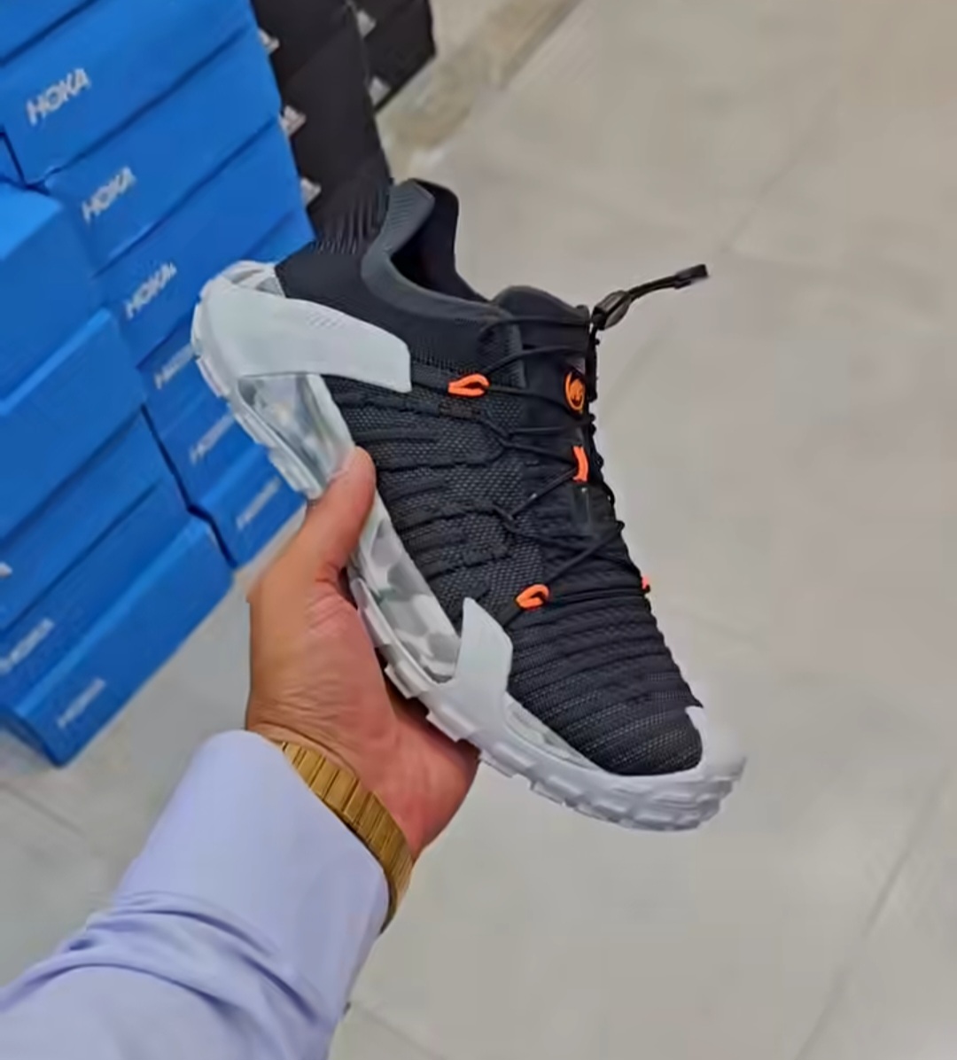 کتونی ماموت Mammut knit ll Low ساخت ویتنام فروش بصورت عمده و تک سایز ۴۰ تا ۴۵ تضمین کیفیت کالا
