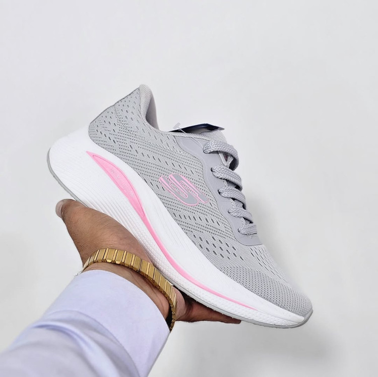 کفش اسکیچرز مدل/Skechers Max Cushioning/سایز ۳۷تا۴۰/ساخت ویتنام/فروش عمده و تک/