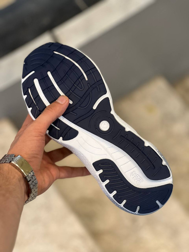 کتونی بروکس گلیسرین ۲۰/BROOKS GLYCERIN 20 /ساخت ویتنام وارداتی/ سایز۳۶ تا ۴۵/فروش بصورت عمده و تک .