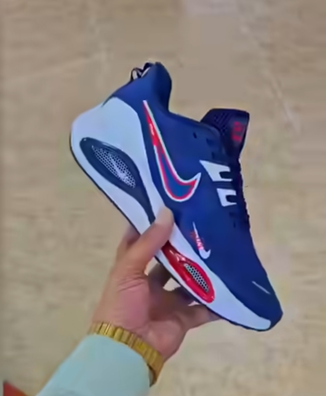 کتونی نایک ایر زوم وینفلو/Nike Air Zoom Winflo / ساخت ویتنام وارداتی/سایز ۴۰ تا ۴۵ فروش بصورت عمده و تک/Nike Air Zoom Winflo Vietnam