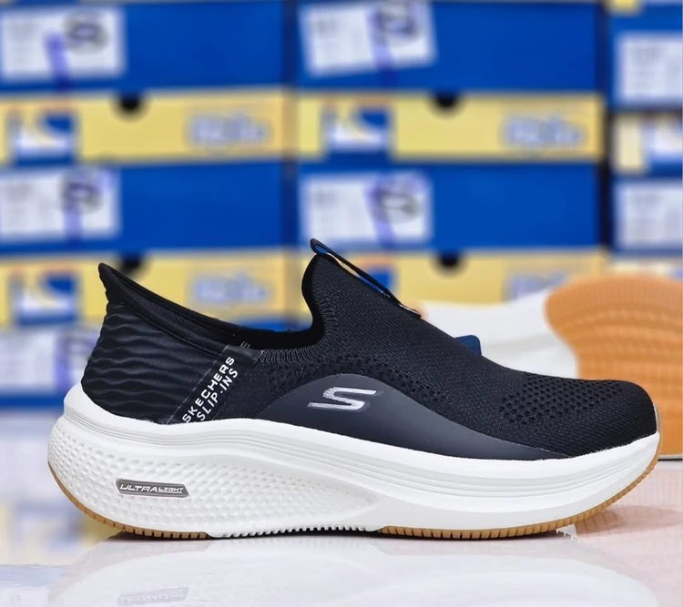 کفش اسکیچرز اسلیپ امو/Skechers Slip Ins Uomo/طبی و سبک و راحت / ساخت ویتنام وارداتی/ سایز۴۰ تا ۴۵/فروش بصورت عمده و تک /