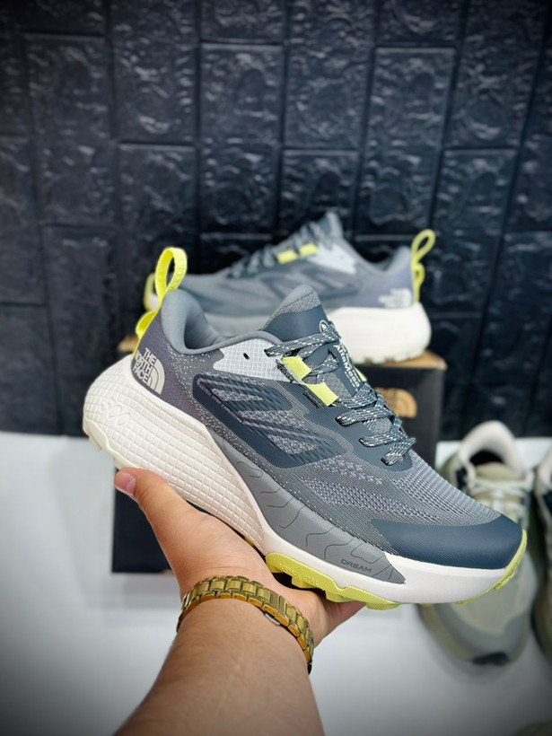 نورث فیس The north face vectiv enduris 3. ساخت ویتنام سایز ۴۰ تا ۴۵. فروش عمده و تک.