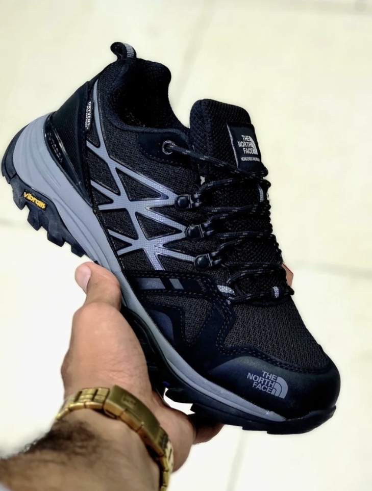 کتونی نورث فیس ، وارداتی ساخت ویتنام سایز ۴۰ تا ۴۵ . فروش بصورت عمده و تک . North Face Hedgehog FastpackGTX