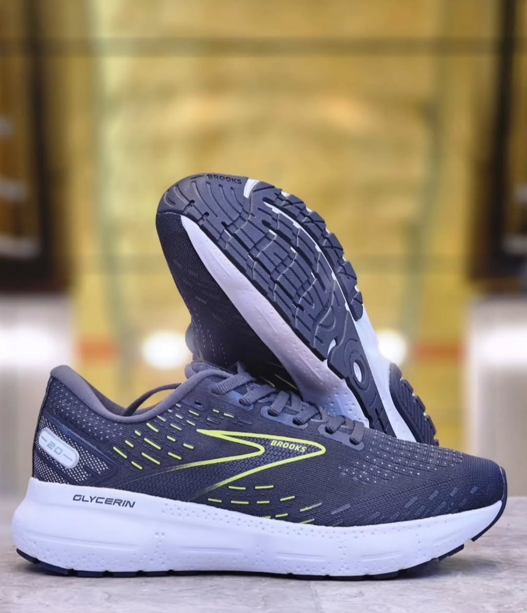 کتونی بروکس گلیسرین ۲۰ وارداتی ساخت ویتنام سایز ۳۶تا ۴۶ فروش بصورت عمده و تک BROOKS GLYCERIN GTS ۲۰