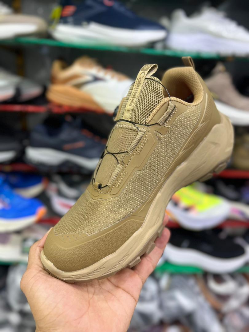 کتونی کلمبیا/Columbia GORE-TEX /بند دیسکی /گورتکس طبیعتگردی کف ویبرام / ساخت ویتنام وارداتی/ سایز ۴۰ تا ۴۵ /فروش عمده و تک /