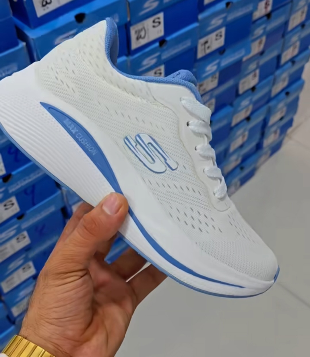 کفش اسکیچرز مدل/Skechers Max Cushioning/سایز ۳۷تا۴۰/ساخت ویتنام/فروش عمده و تک/
