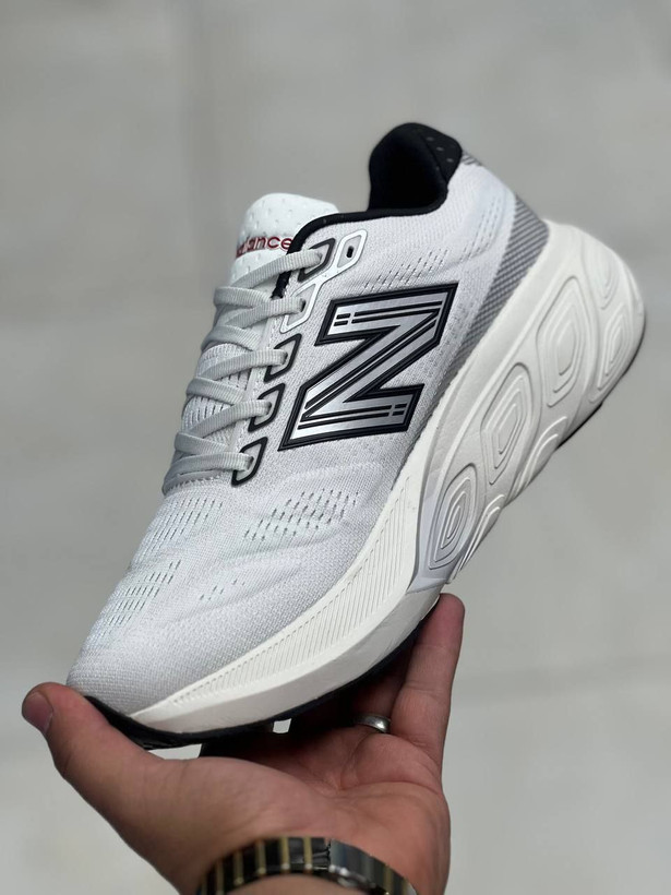 کتونی نیوبالانس 880/Newbalance 880 vietnam /ساخت ویتنام/سایز ۴۰الی ۴۵/فروش عمده و تک