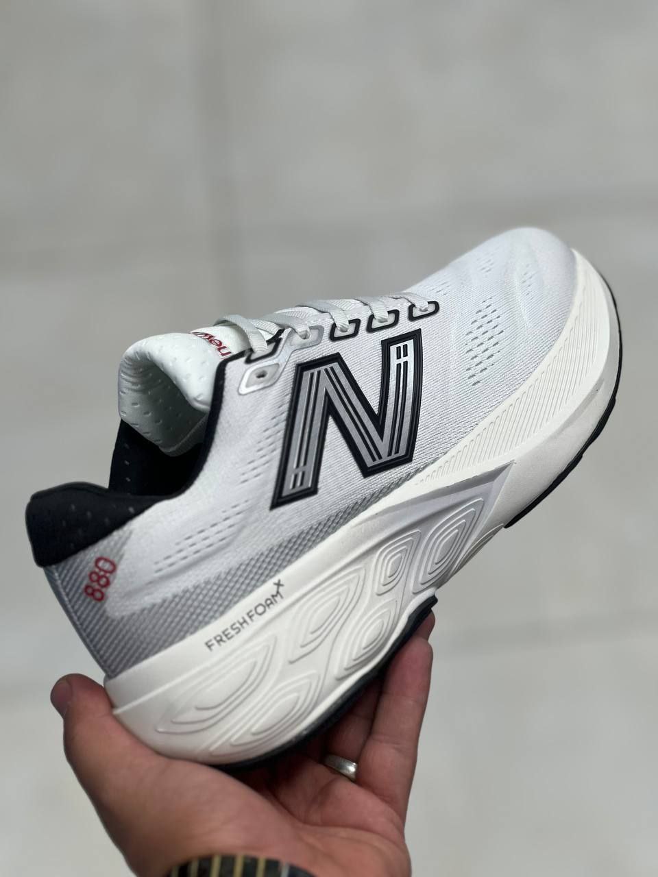 کتونی نیوبالانس 880/Newbalance 880 vietnam /ساخت ویتنام/سایز ۴۰الی ۴۵/فروش عمده و تک