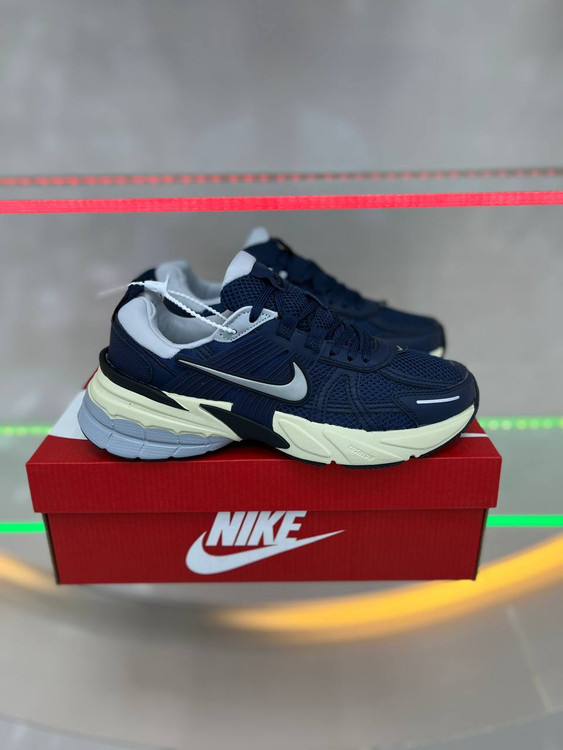 Nike v2k run نایک وی تو کی