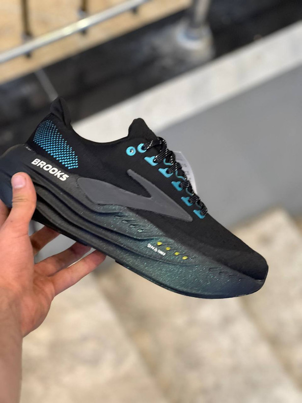 کتونی بروکس/Brooks Glycerin StealthFit 22 /ساخت ویتنام وارداتی/ سایز ۳۶ تا ۴۵/ فروش عمده و تک /