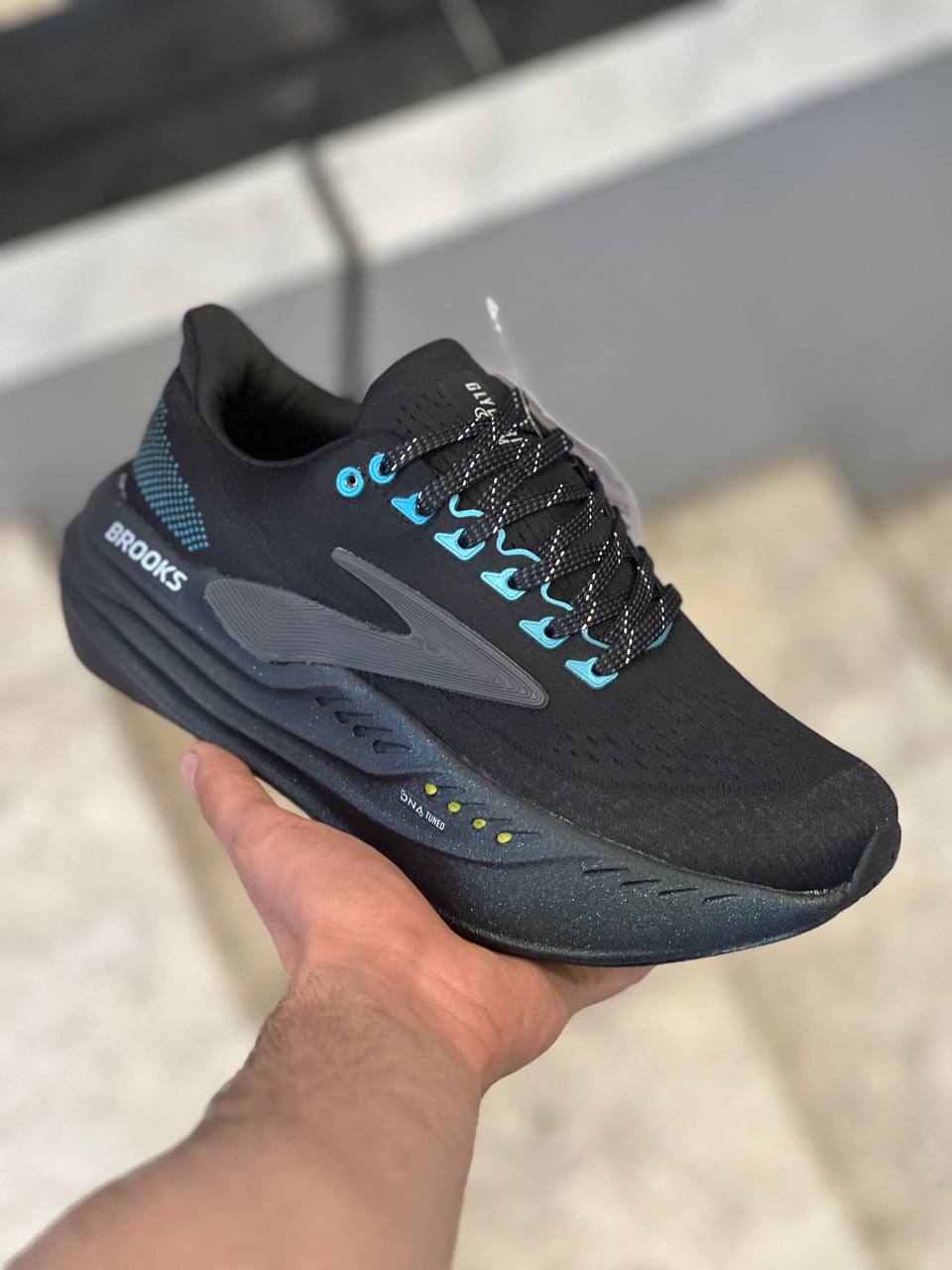 کتونی بروکس/Brooks Glycerin StealthFit 22 /ساخت ویتنام وارداتی/ سایز ۳۶ تا ۴۵/ فروش عمده و تک /
