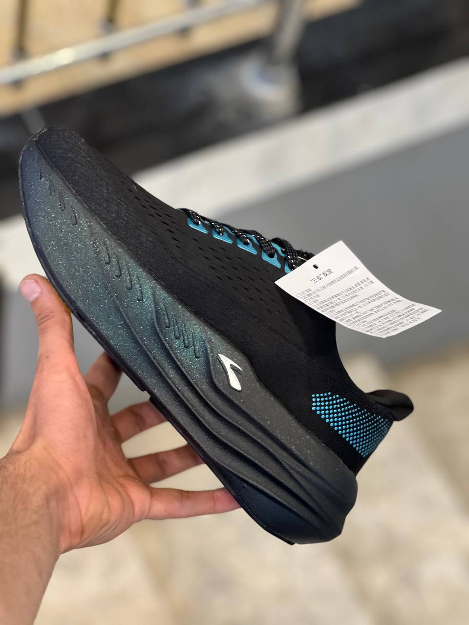 کتونی بروکس/Brooks Glycerin StealthFit 22 /ساخت ویتنام وارداتی/ سایز ۳۶ تا ۴۵/ فروش عمده و تک /