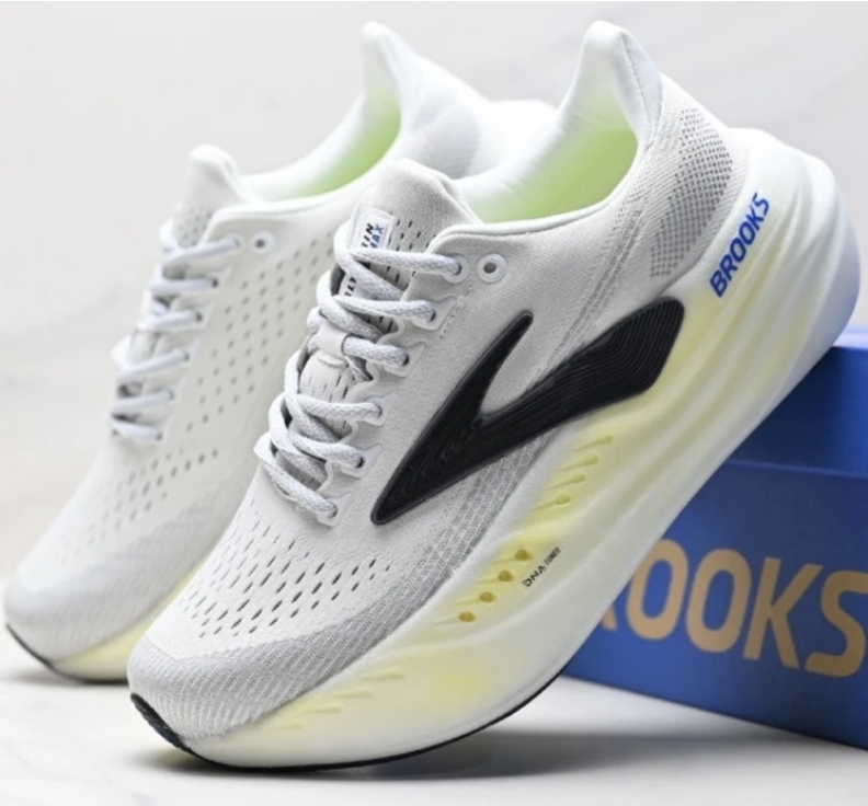 بروکس/Brooks Glycerin StealthFit 22 /ساخت ویتنام وارداتی/ سایز ۴۰ ۴۱ ۴۳ ۴۲ ۴۴ ۴۵/ فروش عمده و تک /