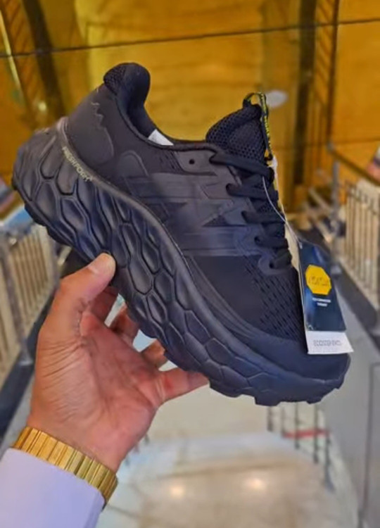 کتونی نیوبالانس فرش فوم تریل وی ۳/New balance fresh foam x more trail v3