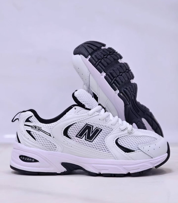کتونی نیوبالانس ۵۳۰/New balance 53۰/وارداتی ساخت ویتنام/با جعبه بارکد دار/سایز۳۷تا ۴۵/فروش بصورت عمده و تک .