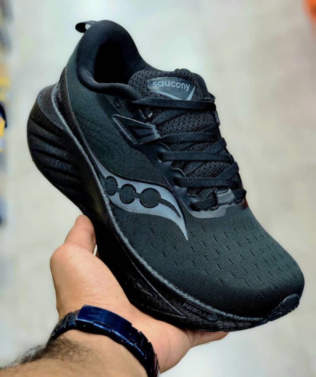 کتونی ساکونی تریمپ۲۲/ Saucony Triumph 22/وارداتی ساخت ویتنام/فروش بصورت عمده و تک