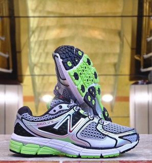 کتونی ویتنامی نیوبالانس ۸۶۰.Newbalance 860 v3.تور درشت لیبل آمریکایی وارداتی .سایز۴۰ تا۴۵