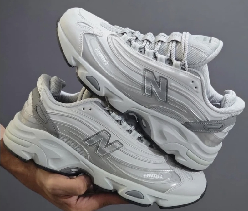 نیوبالانس ۱۰۰۰.Newbalance1000ساخت ویتنام .سایز ۴۰ تا ۴۵. فروش عمده و تک