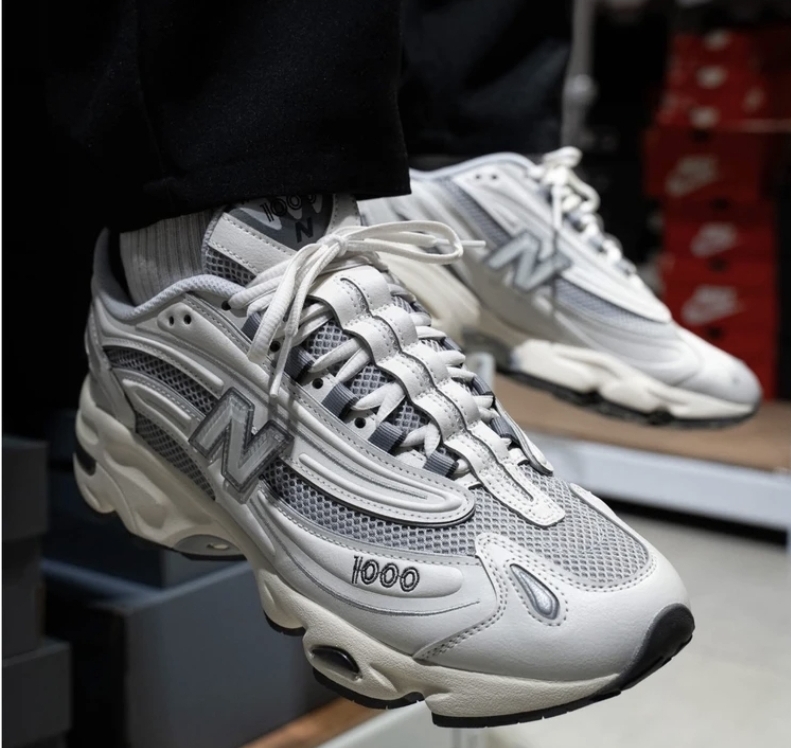 کتونی ویتنامی نیوبالانس ۱۰۰۰.Newbalance1000ساخت ویتنام .سایز ۴۰ تا ۴۵. فروش عمده و تک