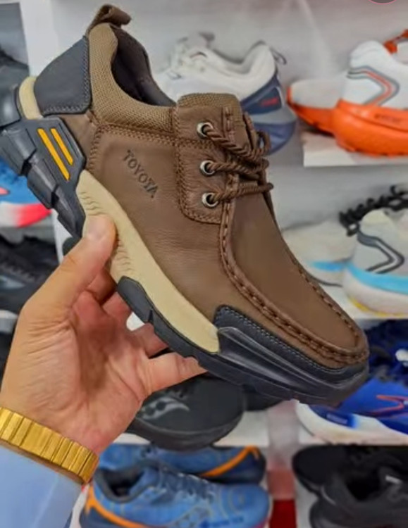 کفش تویوتا چرم وارداتی زیره طبی/TOYOTA USA/سایز ۴۰ تا۴۵/فروش عمده و تک